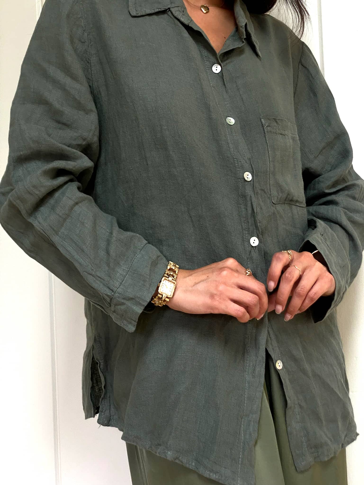 The Playa Linen Shirt in Forest