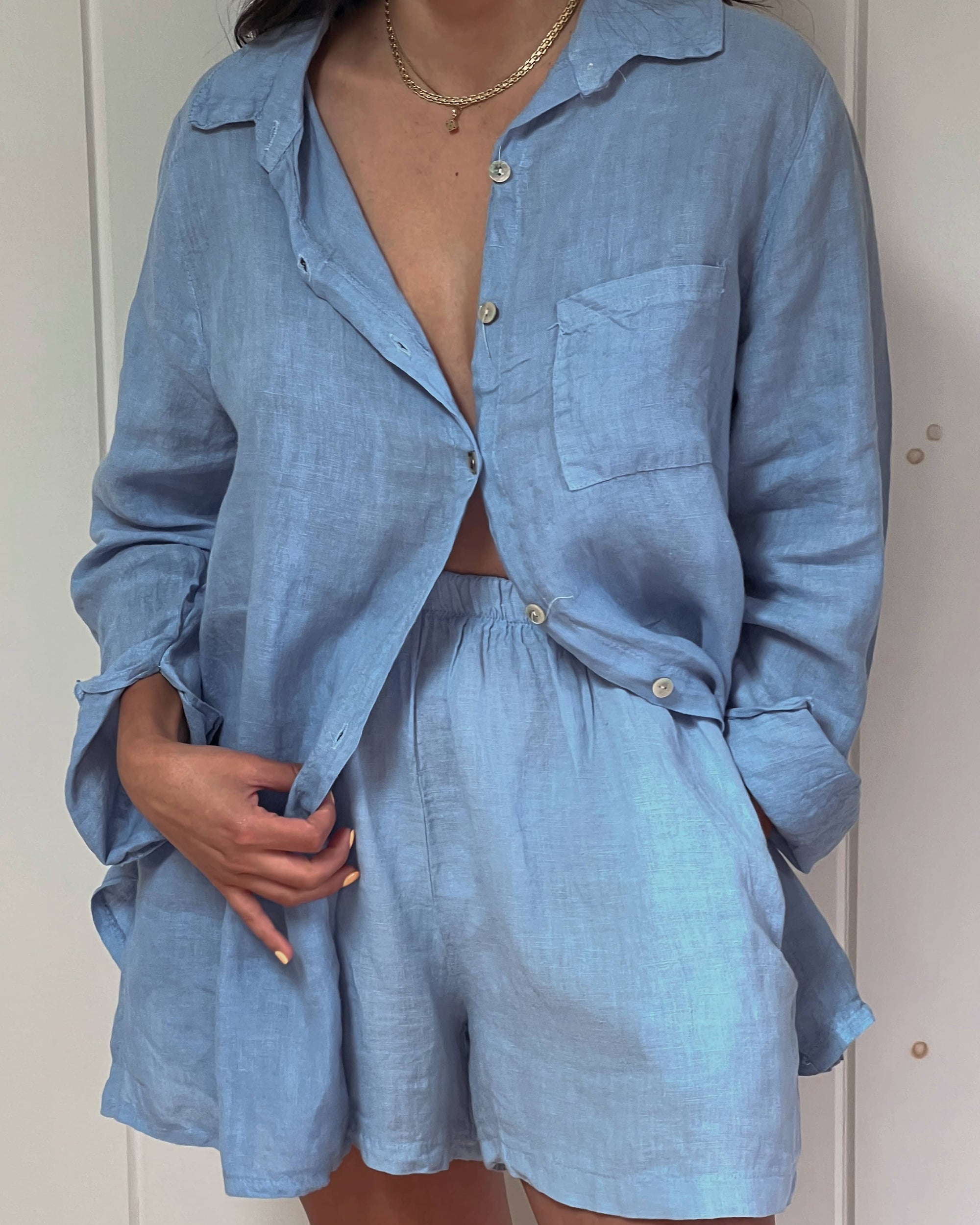 The Playa Linen Shirt in Maya Blue