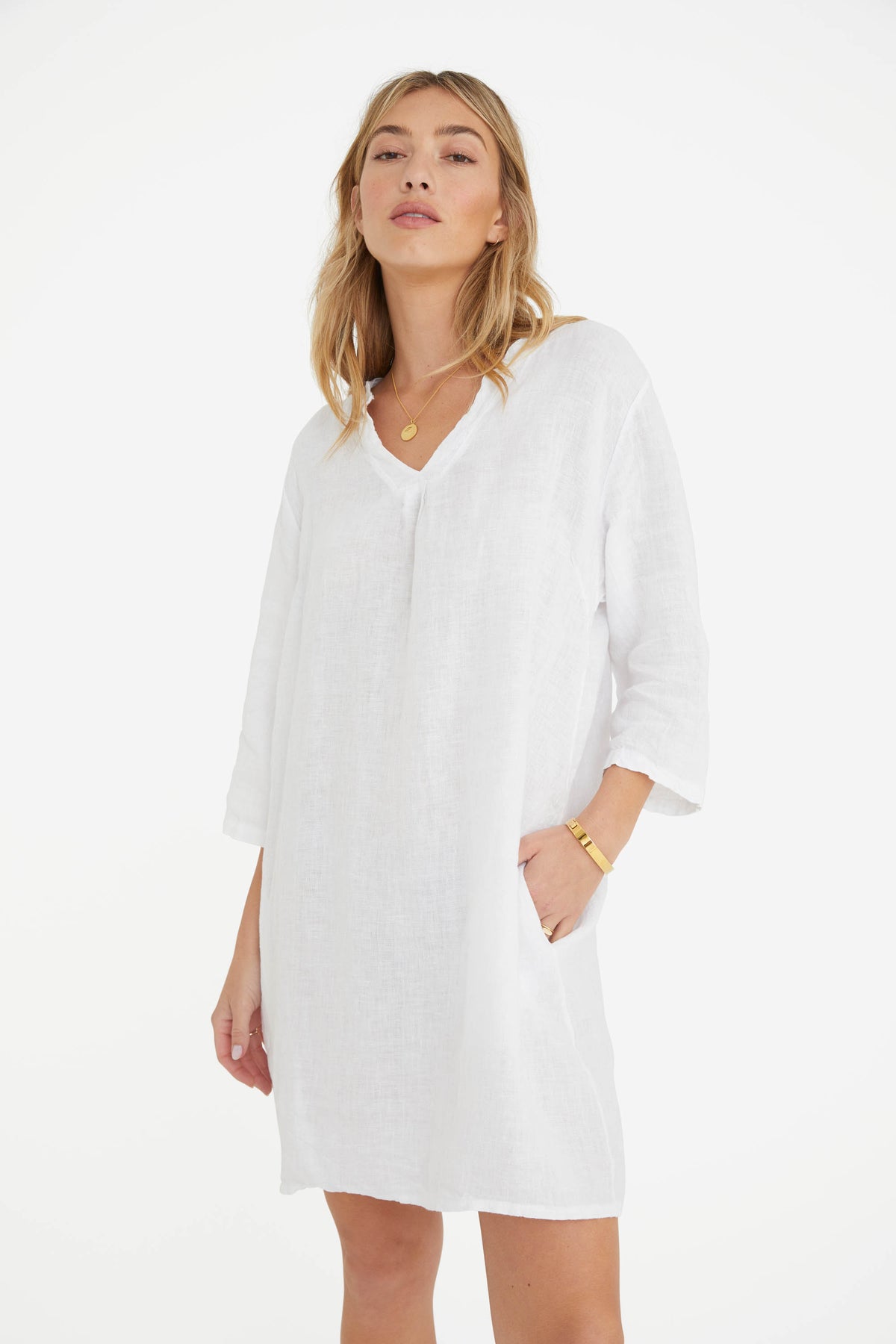The Katy Linen Dress in White - Marché